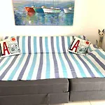 New Sun Apartment *